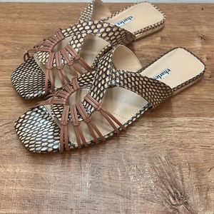 Charles David Size 6 Sandals Snake Leather